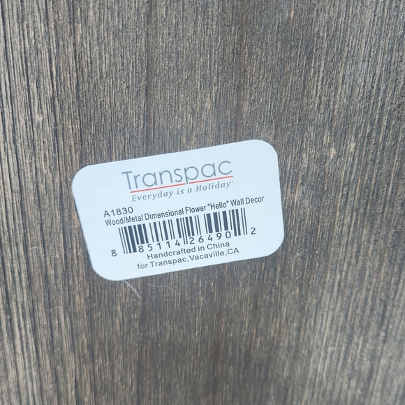 Floral 'Hello' Wall Accent in Blue and Cream - Picture 2 of 8